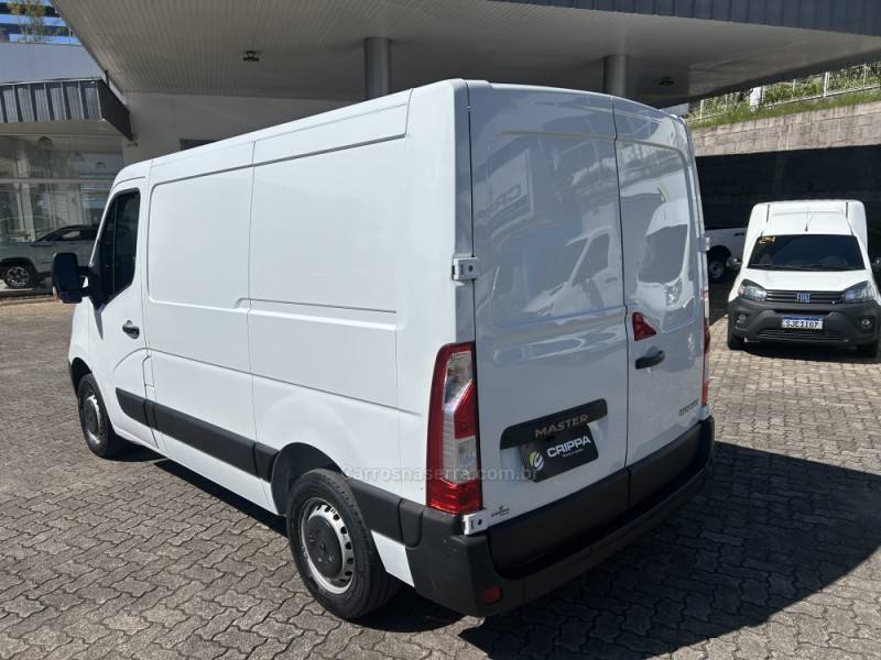 RENAULT - MASTER - 2019/2020 - Branca - R$ 157.000,00