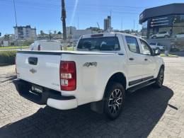 CHEVROLET - S10 - 2022/2022 - Branca - R$ 135.000,00