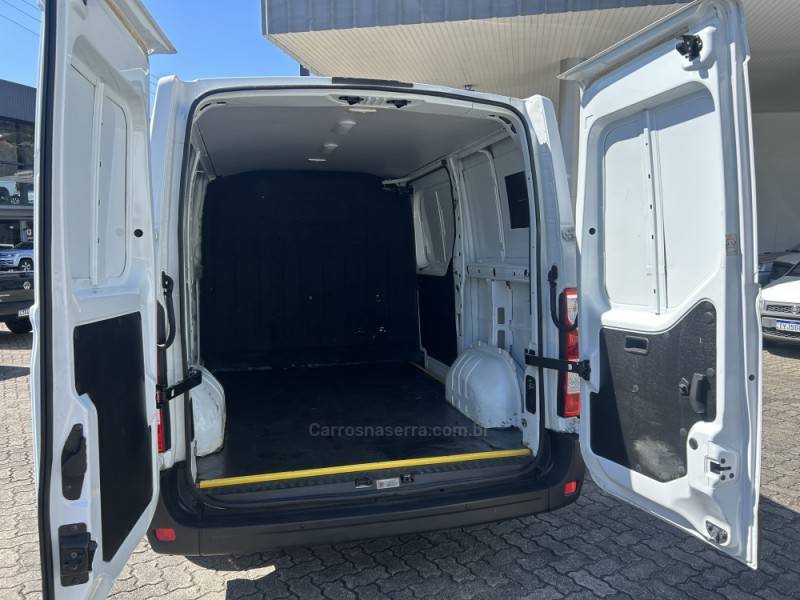 RENAULT - MASTER - 2019/2020 - Branca - R$ 157.000,00