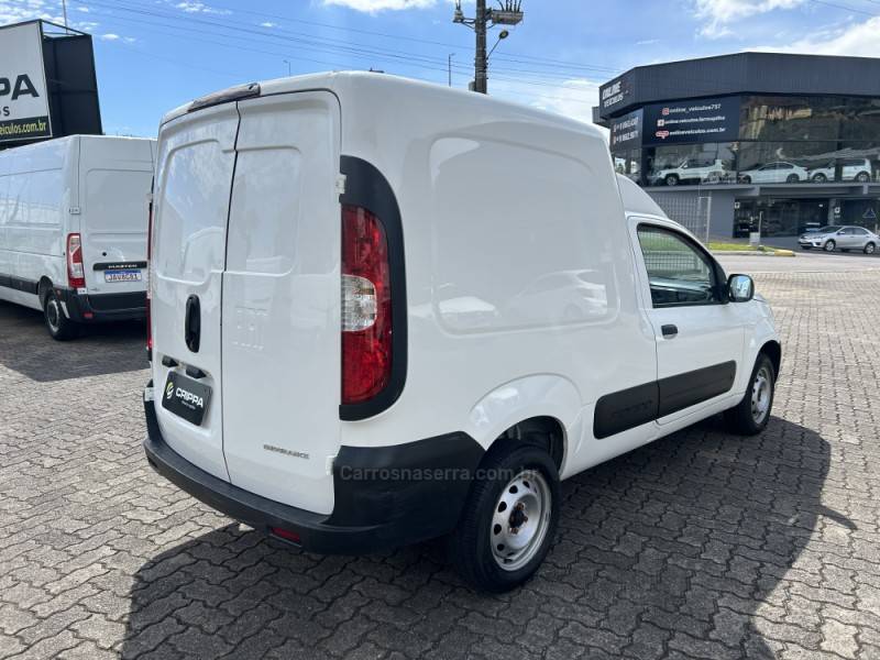FIAT - FIORINO - 2023/2024 - Branca - R$ 95.000,00