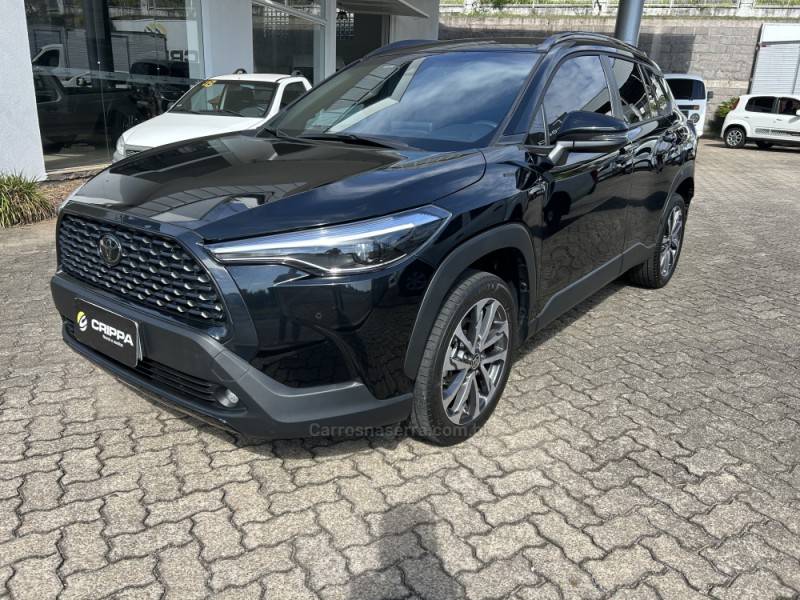 TOYOTA - COROLLA - 2022/2023 - Preta - R$ 145.000,00