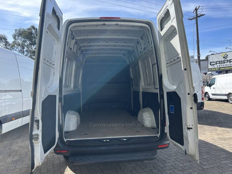 MERCEDES-BENZ - SPRINTER - 2021/2022 - Branca - R$ 230.000,00