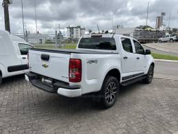 CHEVROLET - S10 - 2022/2022 - Branca - R$ 135.000,00