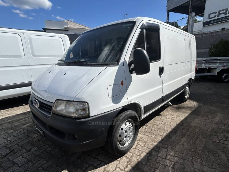 FIAT - DUCATO - 2012/2013 - Branca - R$ 88.000,00