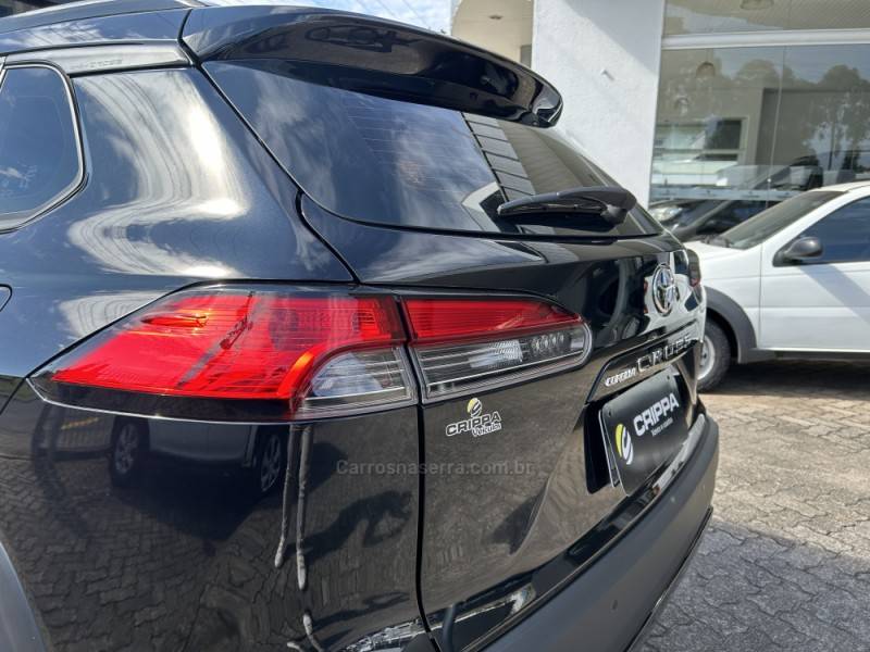 TOYOTA - COROLLA - 2022/2023 - Preta - R$ 145.000,00
