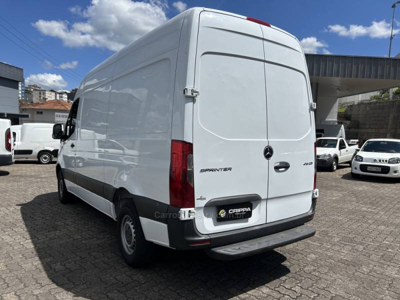 MERCEDES-BENZ - SPRINTER - 2021/2022 - Branca - R$ 220.000,00