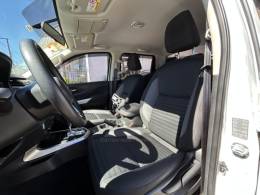 NISSAN - FRONTIER - 2022/2023 - Branca - R$ 175.000,00