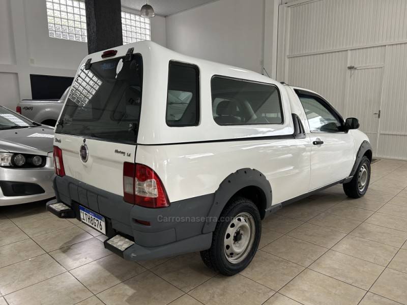 FIAT - STRADA - 2013/2013 - Branca - R$ 43.000,00