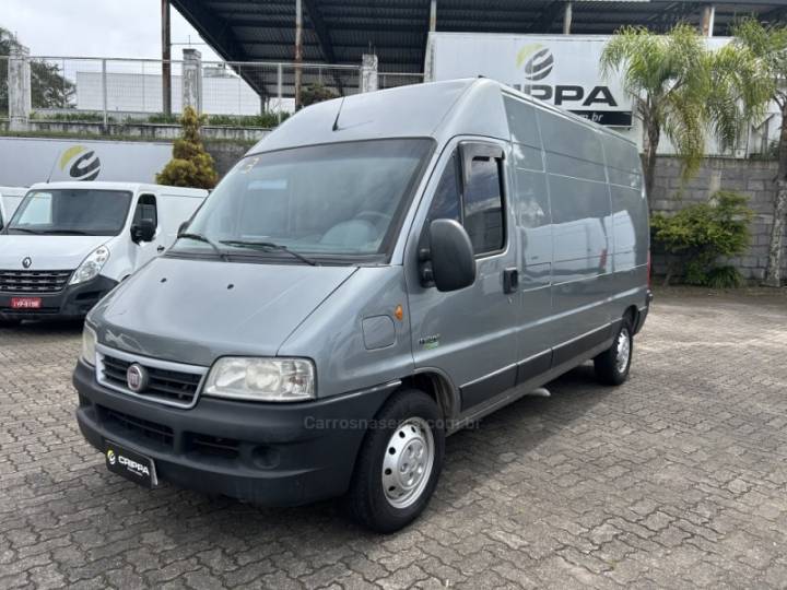 FIAT - DUCATO - 2012/2013 - Prata - R$ 105.000,00