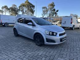 CHEVROLET - SONIC - 2013/2013 - Prata - R$ 37.000,00