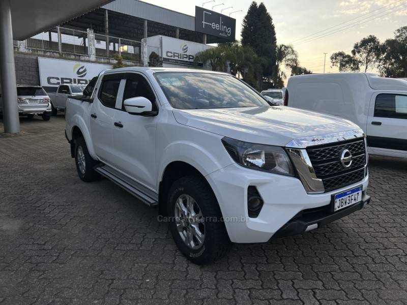 NISSAN - FRONTIER - 2022/2023 - Branca - R$ 170.000,00