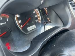 TOYOTA - HILUX - 2013/2014 - Prata - R$ 140.000,00