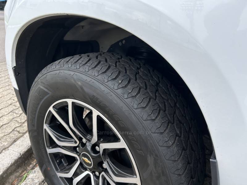 CHEVROLET - S10 - 2022/2022 - Branca - R$ 135.000,00