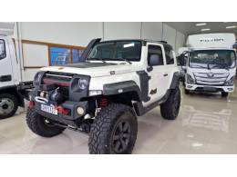 TROLLER - T4 - 2015/2015 - Branca - R$ 175.000,00