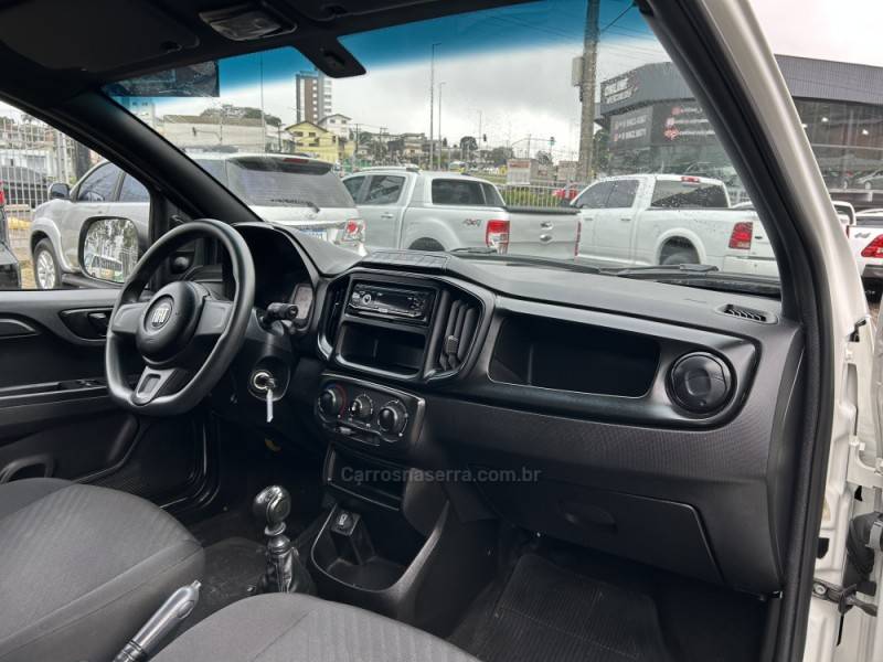 FIAT - FIORINO - 2023/2024 - Branca - R$ 96.000,00