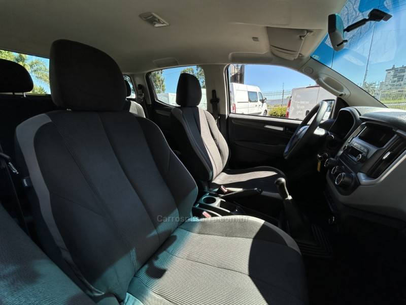 CHEVROLET - S10 - 2022/2022 - Branca - R$ 135.000,00