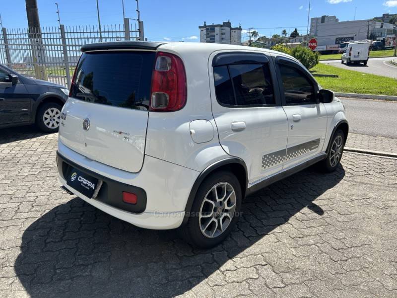 FIAT - UNO - 2013/2014 - Branca - R$ 40.000,00