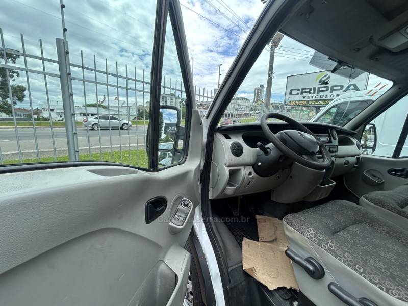 RENAULT - MASTER - 2011/2011 - Branca - R$ 80.000,00