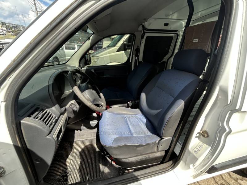 PEUGEOT - PARTNER - 2008/2009 - Branca - R$ 24.000,00