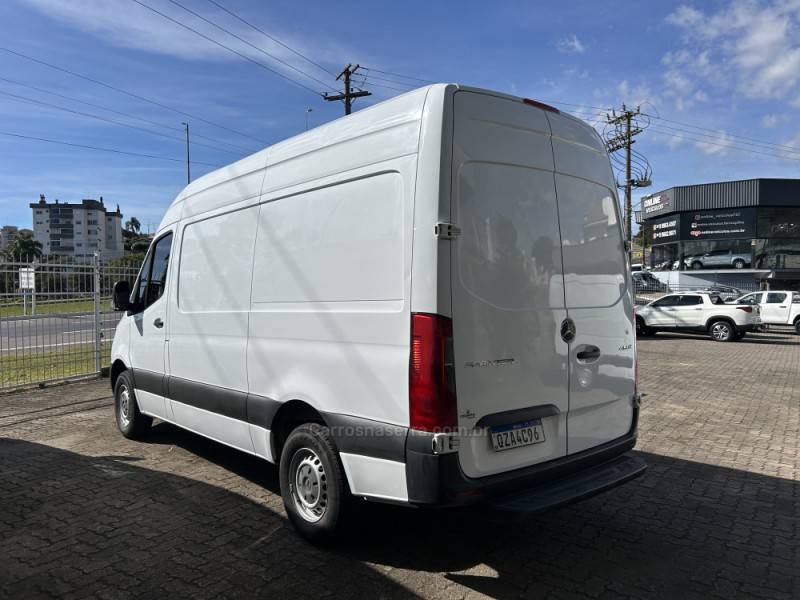 MERCEDES-BENZ - SPRINTER - 2021/2022 - Branca - R$ 230.000,00