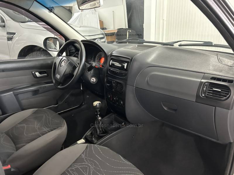 FIAT - STRADA - 2013/2013 - Branca - R$ 43.000,00