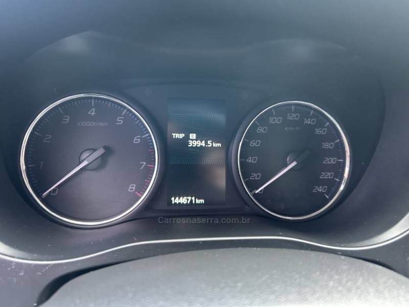 MITSUBISHI - OUTLANDER - 2014/2015 - Branca - R$ 70.000,00