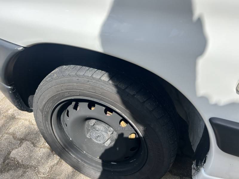 PEUGEOT - PARTNER - 2008/2009 - Branca - R$ 24.000,00