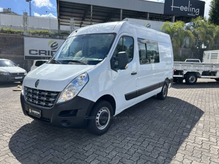 RENAULT - MASTER - 2015/2016 - Branca - R$ 148.000,00