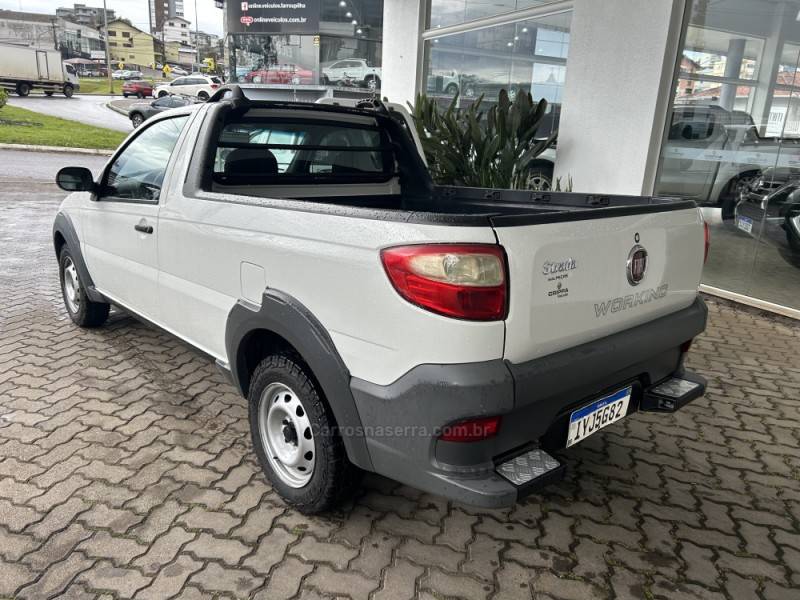 FIAT - STRADA - 2017/2018 - Branca - R$ 53.000,00