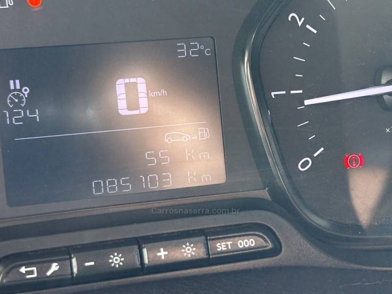 CITROËN - JUMPY - 2021/2022 - Branca - R$ 120.000,00