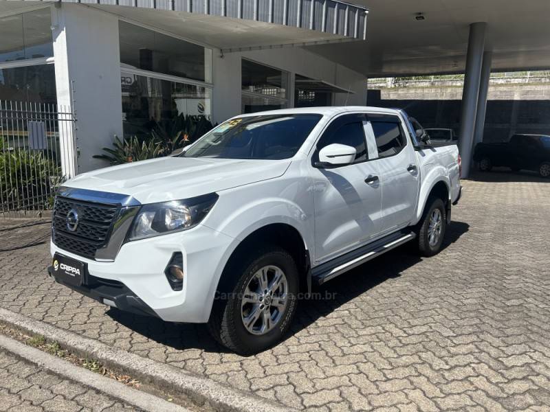 NISSAN - FRONTIER - 2022/2023 - Branca - R$ 175.000,00